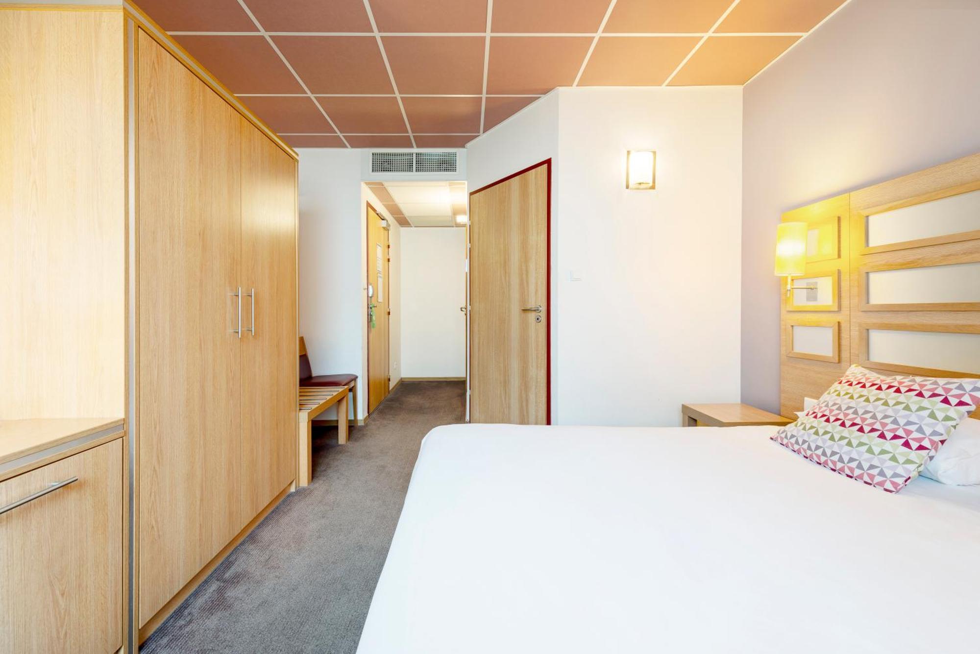 Campanile Metz Nord - Talange Hotel Ngoại thất bức ảnh